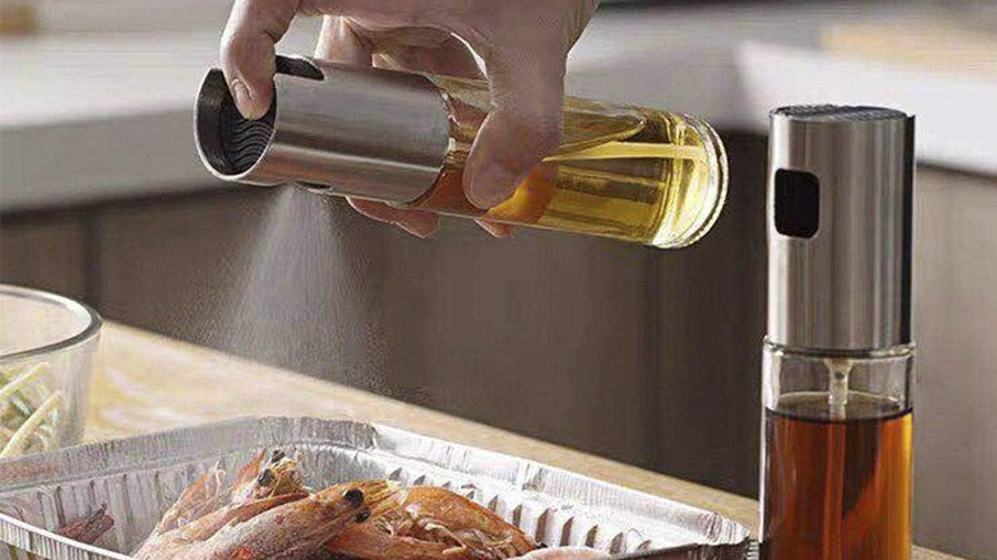 Spray pulverizador pode ser usado com azeite e outros ingredientes, como vinagre e molhos Spray pulverizador pode ser usado com azeite e outros ingredientes, como vinagre e molhos