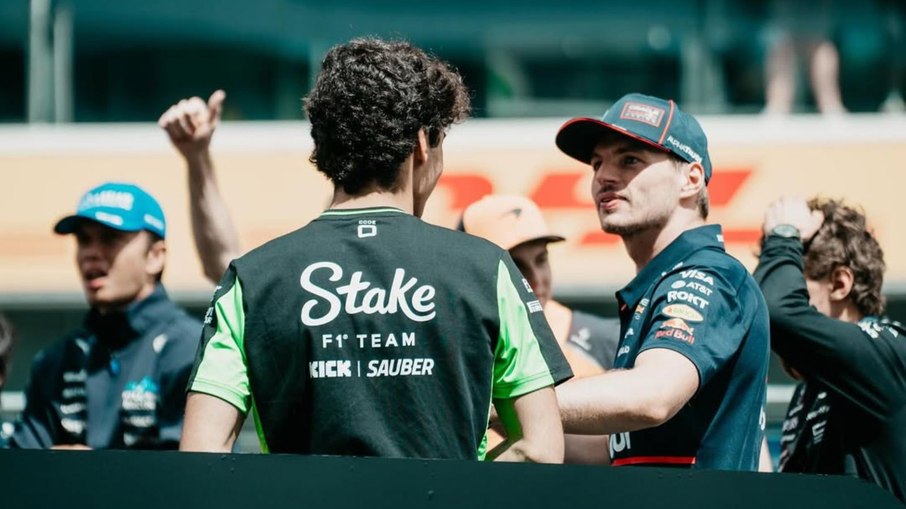 Bortoleto comenta sobre sua amizade com Verstappen