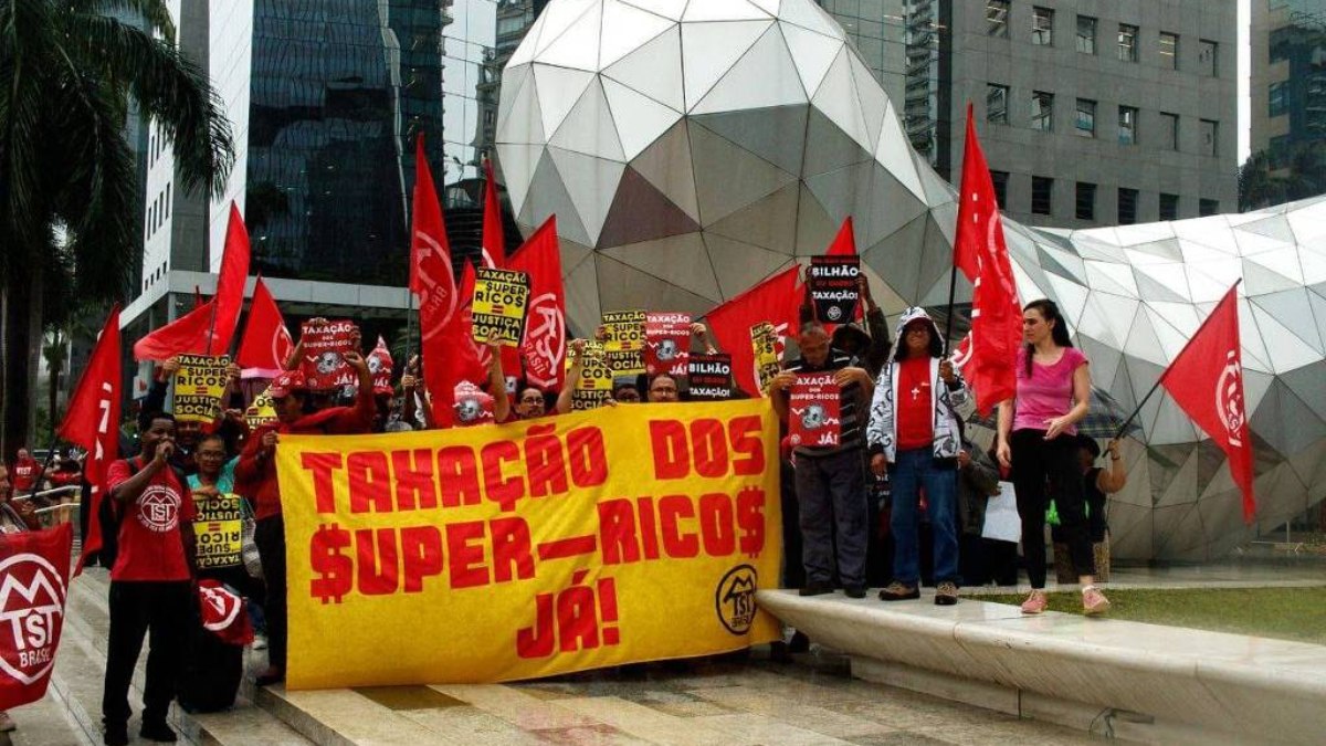 Manifestantes se reuniram na Faria Lima