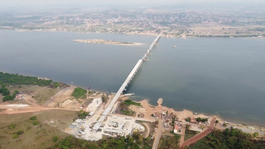 Ponte Tocantins-Pará em construção