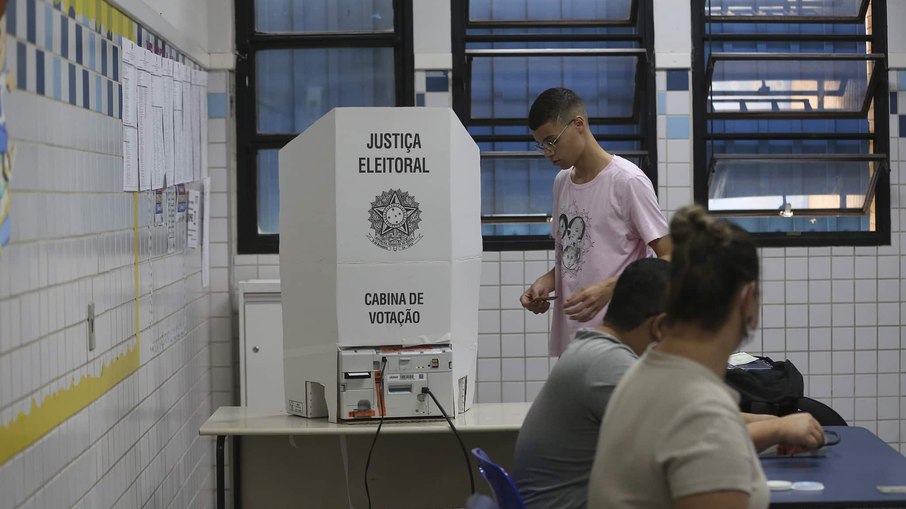 O eleitor deve estar atento ao que pode ou não ser feito durante a votação