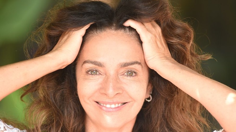 Claudia Ohana Claudia Ohana
