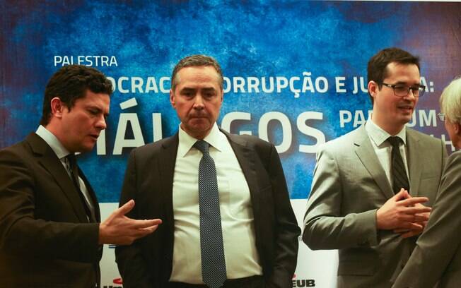 Sérgio Moro ganhou apoio de Luis Roberto Barroso pela aprovação do pacote anticrime