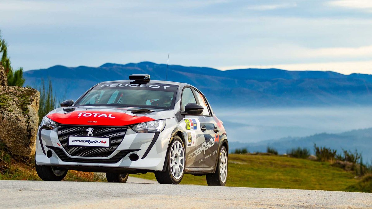 Peugeot 208 Rally 4 custa R$ 400 mil e conta com motor 1.2 turbo