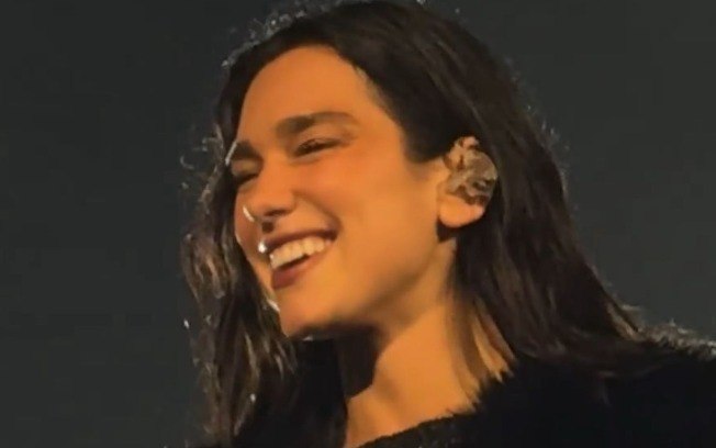 Dua Lipa pegou os fãs de surpresa ao cantar música em português 