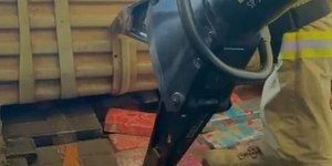 Último Segundo iG Mail  Buscar Vídeo: Receita retém quase 270 kg de maconha na Ponte da Amizade