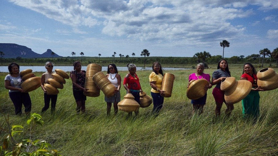 Trabalhadoras da Associação de Artesãos e Mateiros - Tocantins