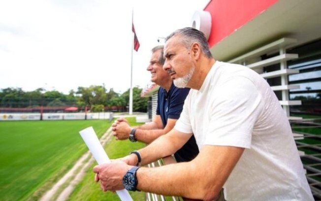 José Boto esteve no Ninho do Urubu para conhecer a estrutura do CT