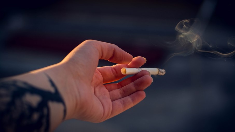 OMS diz que medidas contra tabaco protegem 71% da população mundial