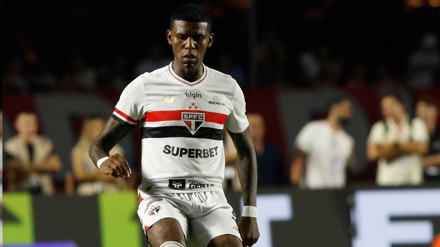 Arboleda está sumido no São Paulo desde sábado (4)