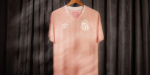 Umbro apresenta novas camisas para o Outubro Rosa; veja fotos