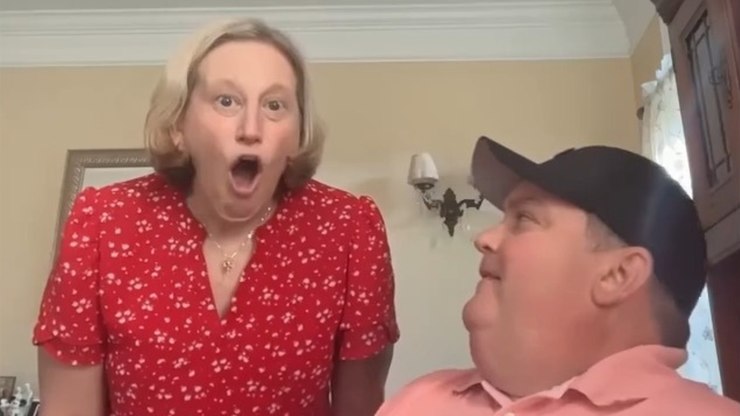 Homem com implante cerebral diz “eu te amo” pela mente
