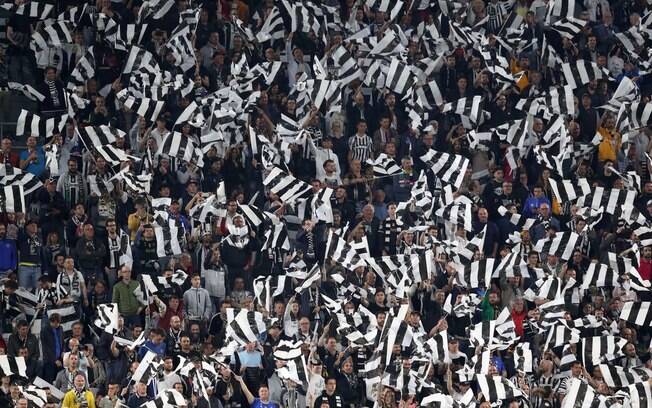 Torcida compareceu ao Juventus Stadium e fez muita festa
