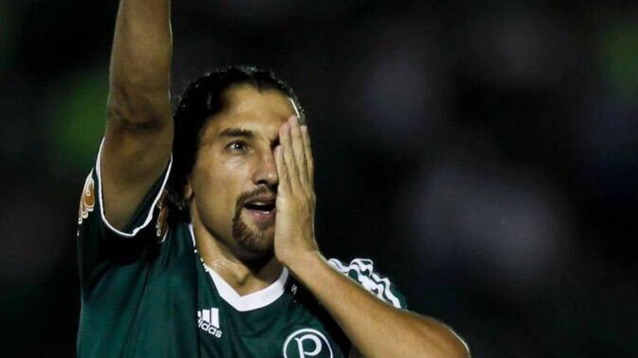 Barcos foi campeão da Copa do Brasil com o Palmeiras Barcos foi campeão da Copa do Brasil com o Palmeiras