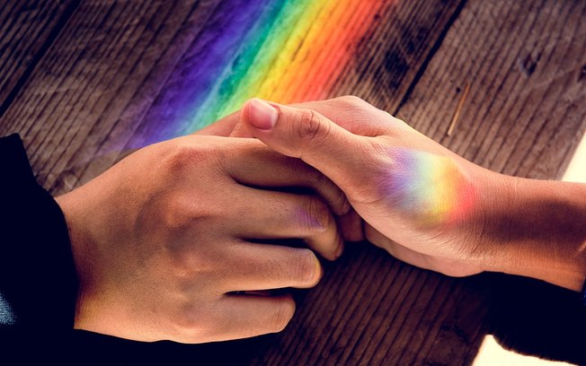 Saúde mental LGBTQIA : Fiocruz aponta cenário de risco