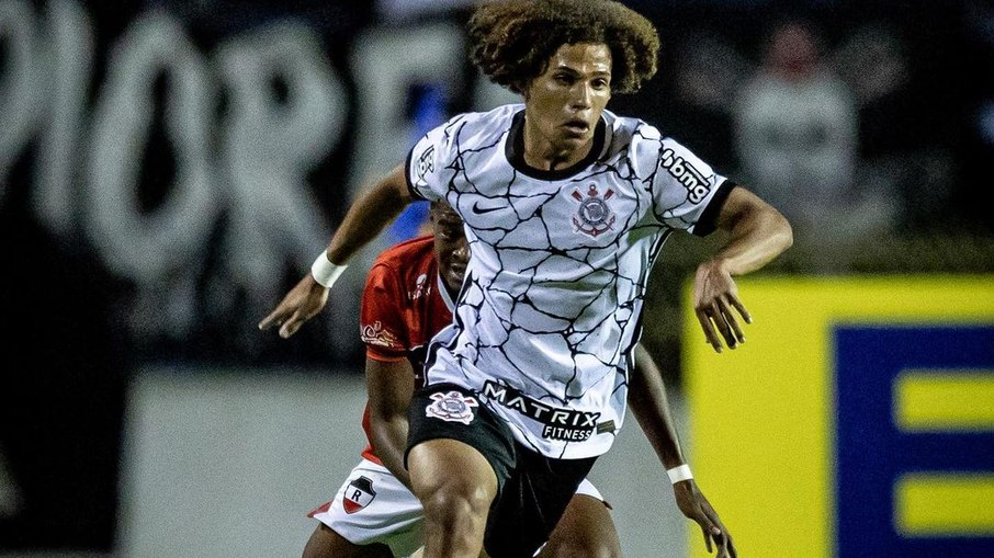 Guilherme Biro deve renovar contrato com o Corinthians nas próximas semanas