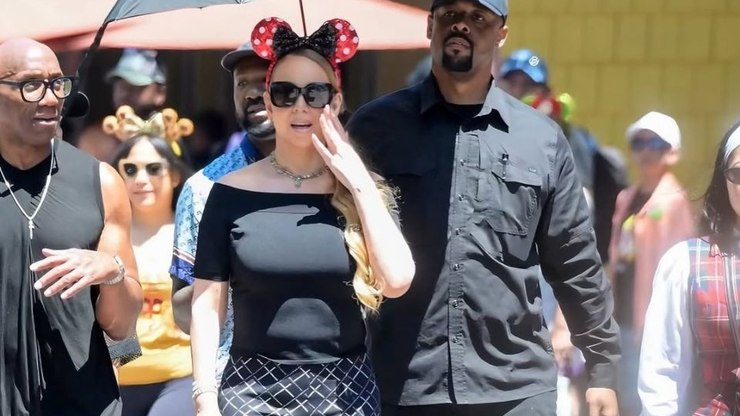 Mariah Carey aparece muito mais magra em viagem à Disney