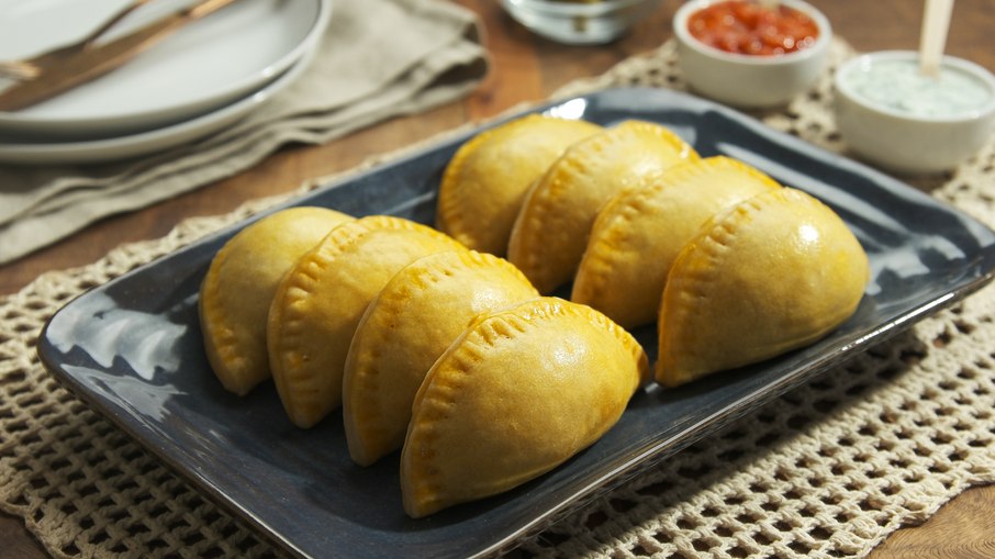 Receita de pastéis envenenados levou a morte de 40 criminosos Receita de pastéis envenenados levou a morte de 40 criminosos