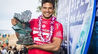 Michel Bourez leva a melhor é o vencedor do Pipe Masters; veja detalhes