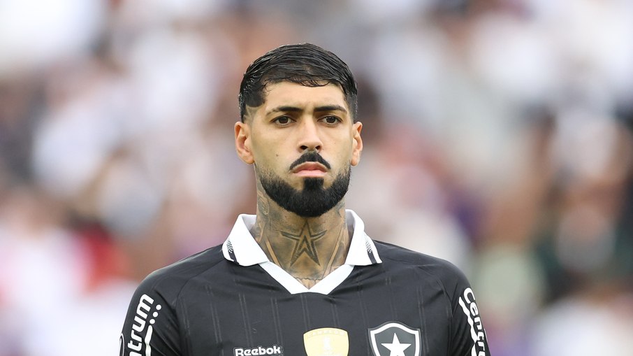 Zagueiro do Botafogo, Barboza foi um dos que se salvou da má atuação contra a LDU na Libertadores