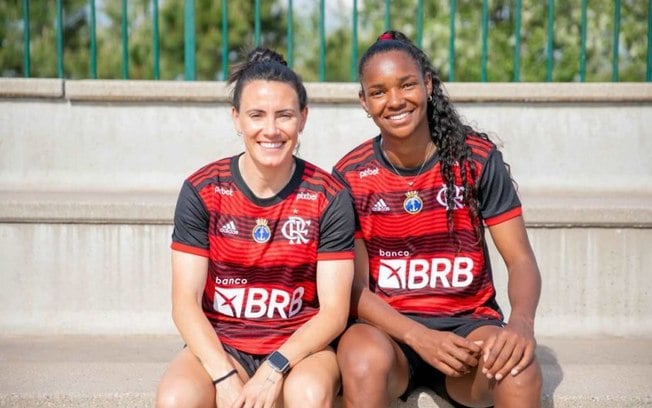 Flamengo anuncia as contratações de Jucinara e Daiane, que estavam no futebol espanhol
