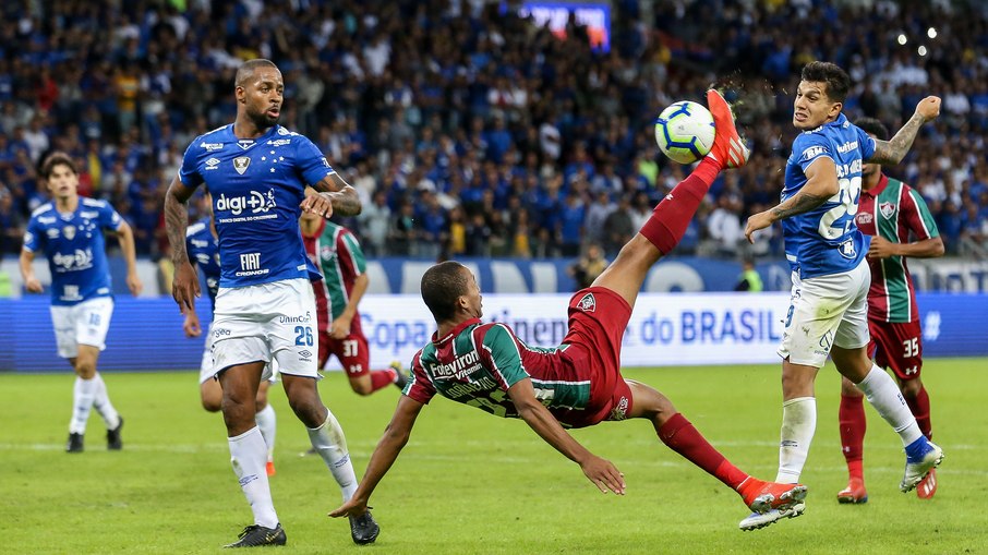 Atacante do Chelsea teve batalha épica com Fábio no Flu Atacante do Chelsea teve batalha épica com Fábio no Flu