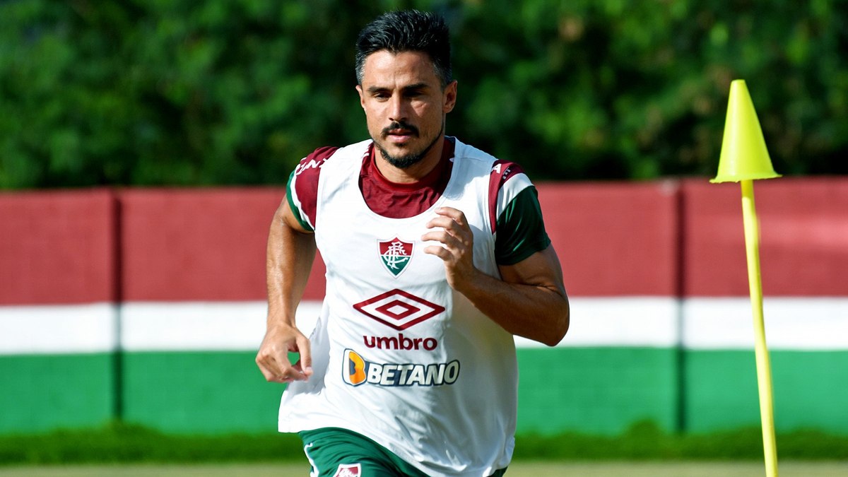 Willian Bigode deixou o Fluminense e se transferiu para o Athletico-PR