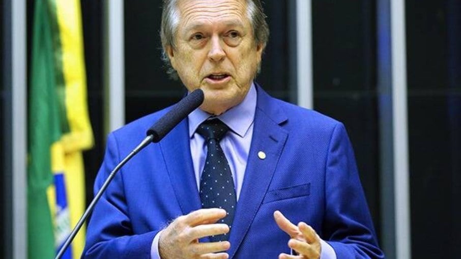 Luciano Bivar defendeu Celso Sabino