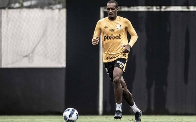 Luiz Felipe perde espaço no Santos e atua apenas 180 minutos em 2022