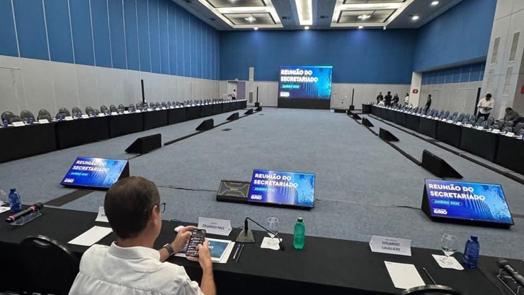 Paes reúne secretariado e apresenta metas da prefeitura para 2026