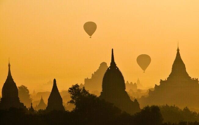 O passeio de balões é um dos grandes atrativos de Bagan