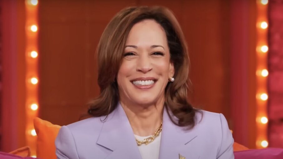 Kamala Harris pede que os cidadãos norte-americanos se cadastrem para votarem 