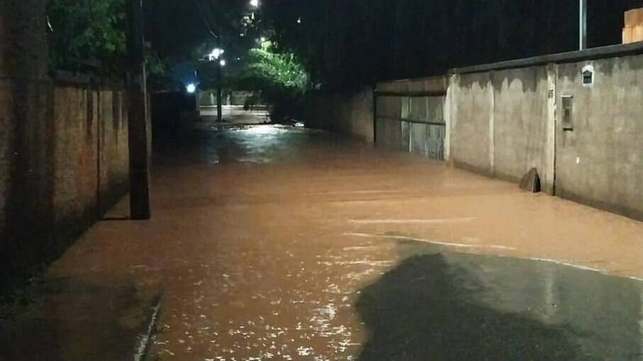 Chuva forte deixou desabrigados em Ouro Preto (MG)