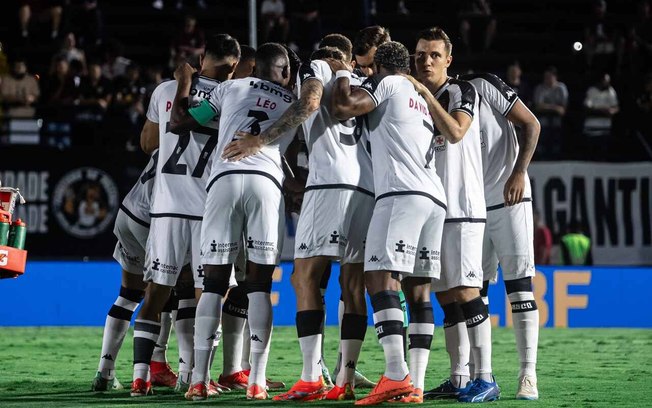 Vasco mede forças com o Fluminense neste sábado, no Maracanã 