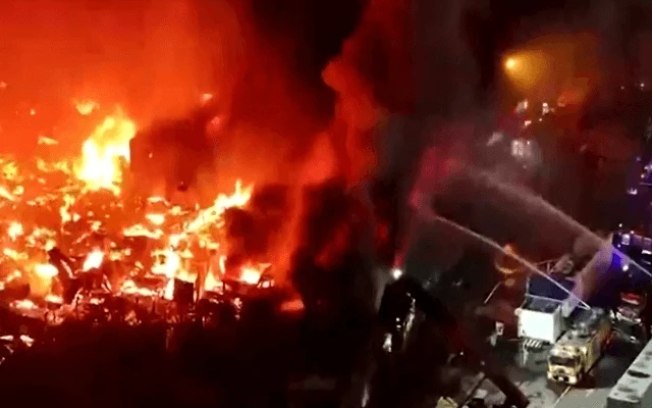 Incêndio em favela de Manila desabriga mais de 1.100 famílias, mas não deixa vítimas