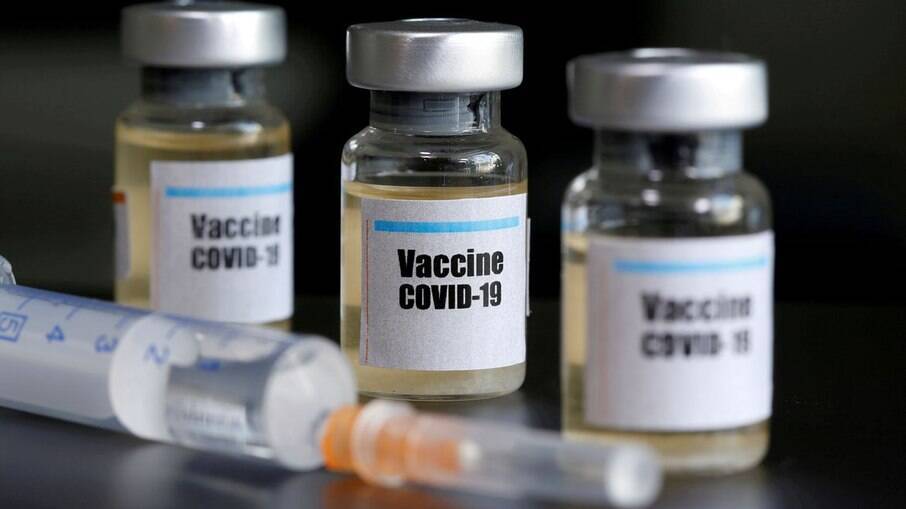 Covid-19: senadores redigem moção mundial por vacinas para o Brasil