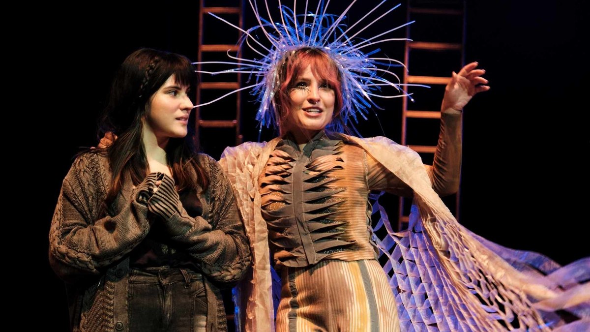 Traição Entre Amigas