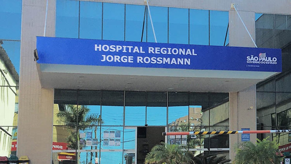 A jovem de 16 anos está internada na UTI do Hospital Regional Jorge Rossmann, em Itanhaém A jovem de 16 anos está internada na UTI do Hospital Regional Jorge Rossmann, em Itanhaém