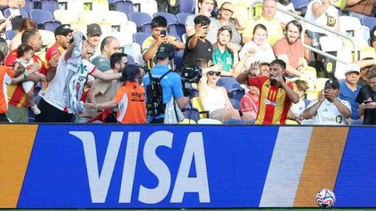Espérance vence Los Angeles, e Fla garante vaga nas oitavas