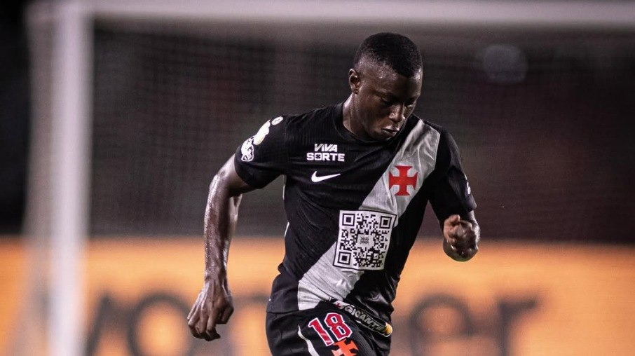 Marino Hinestroza volta a ser alvo de polêmicas no Vasco da Gama