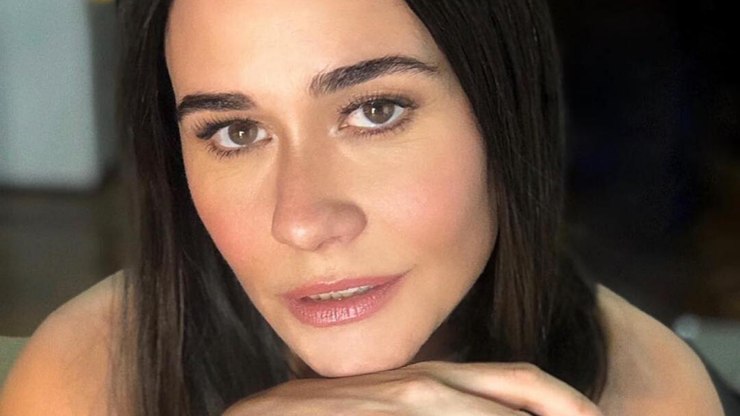 Alessandra Negrini vibra com vitória do Corinthians no clássico