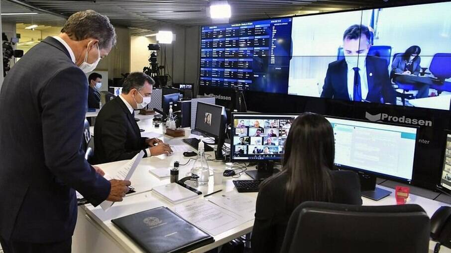 Rodrigo Pacheco no comando da reunião da CPI da Covid