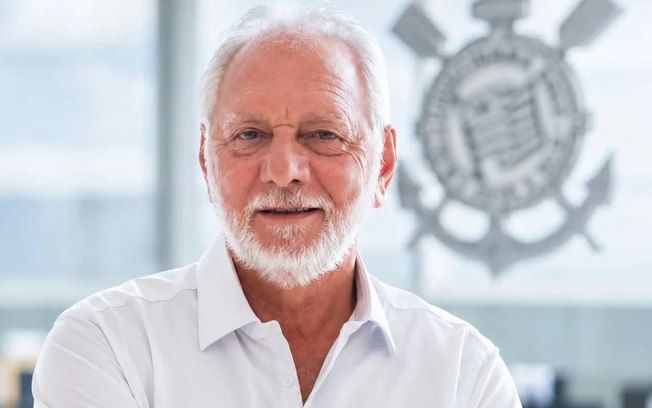 Ilmar Schiavenato é o primeiro a lançar candidatura à presidência do Corinthians Ilmar Schiavenato é o primeiro a lançar candidatura à presidência do Corinthians