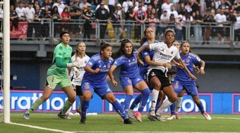 Camila%20Martins%3A%20quem%20%C3%A9%20a%20brasileira%20do%20Colo-Colo%20Feminino