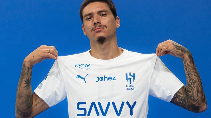 Darwin Núñez deixa o Liverpool e acerta com o Al-Hilal