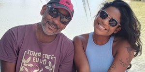Pai de Juliana Marins abre mochila da filha após tragédia