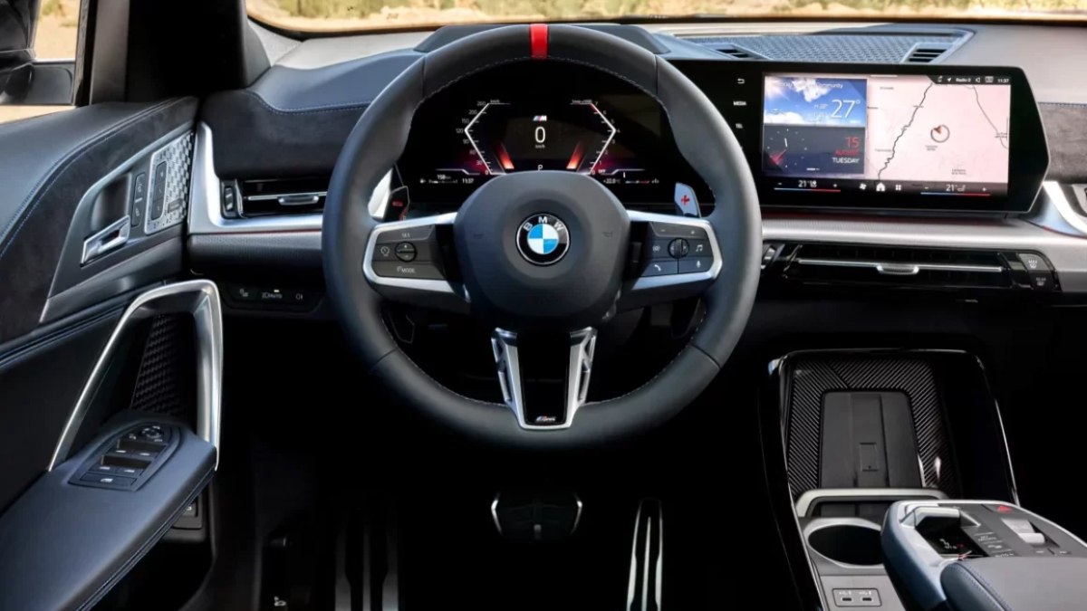 Interno da BMW X2 M35i