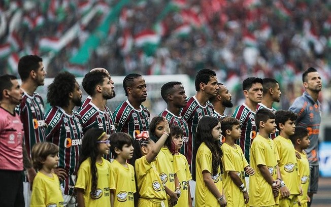 Fluminense mede forças com a LDU pela decisão da Recopa Sul-Americana Fluminense mede forças com a LDU pela decisão da Recopa Sul-Americana