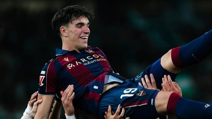Endrick descartado? Real Madrid contrata novo camisa 9