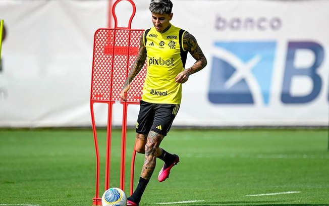 Pulgar em treino pelo Flamengo